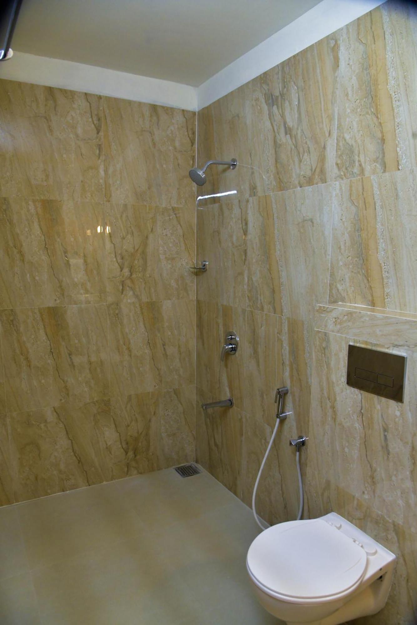 Hotel Ashooka Inn Ґандінаґар Екстер'єр фото