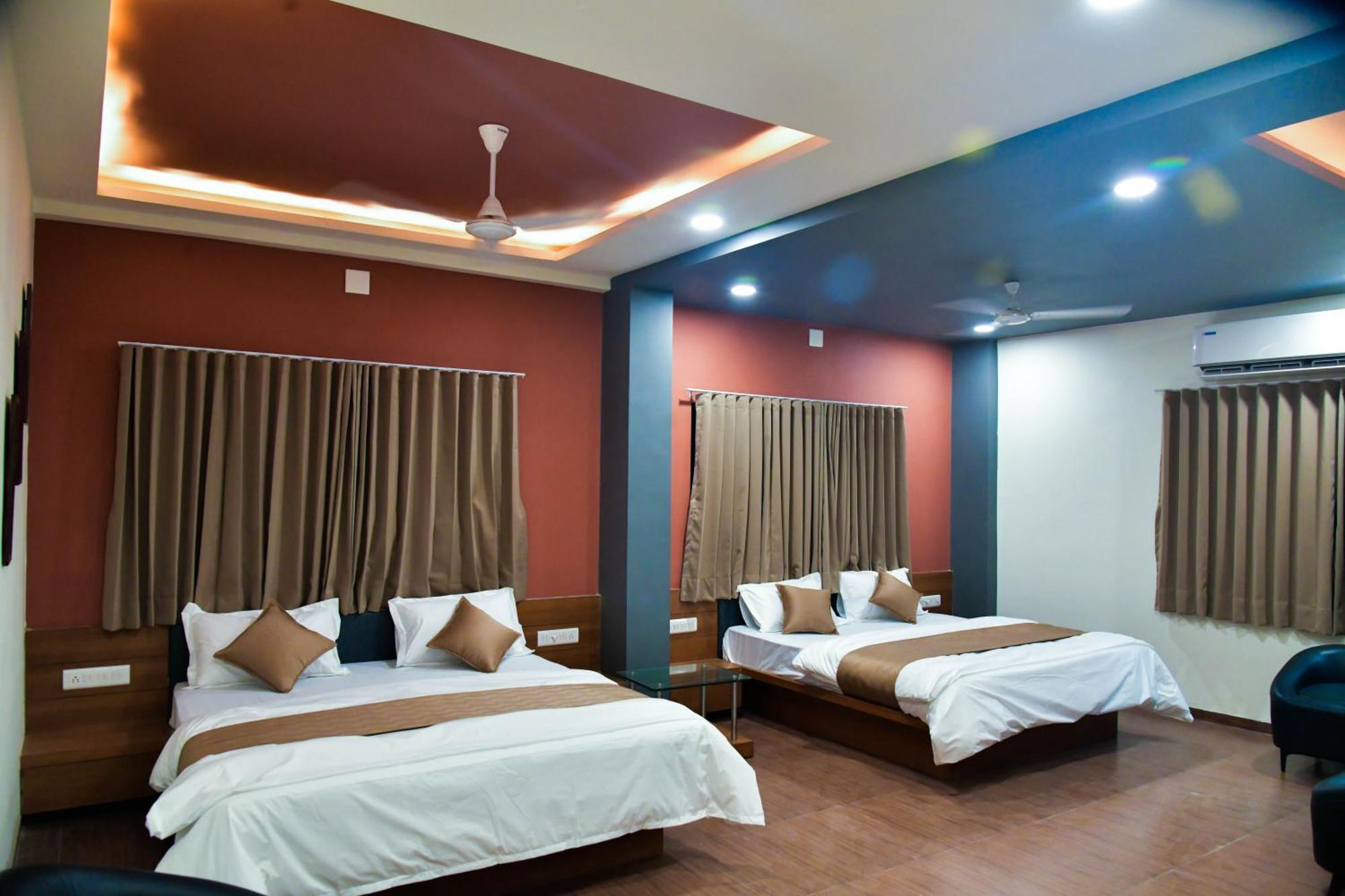 Hotel Ashooka Inn Ґандінаґар Екстер'єр фото